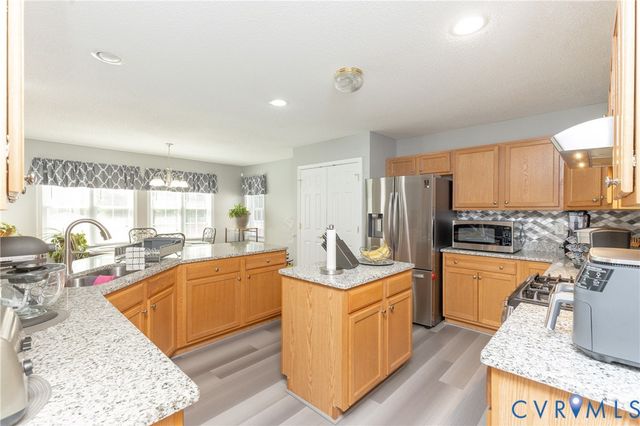 2205 Eagles Landing Ave, Richmond, VA 23231