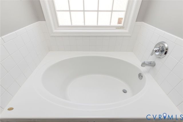 2205 Eagles Landing Ave, Richmond, VA 23231