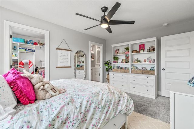 11563 S Montclaire Drive, Olathe, KS 66061