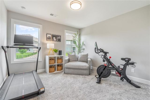 11563 S Montclaire Drive, Olathe, KS 66061