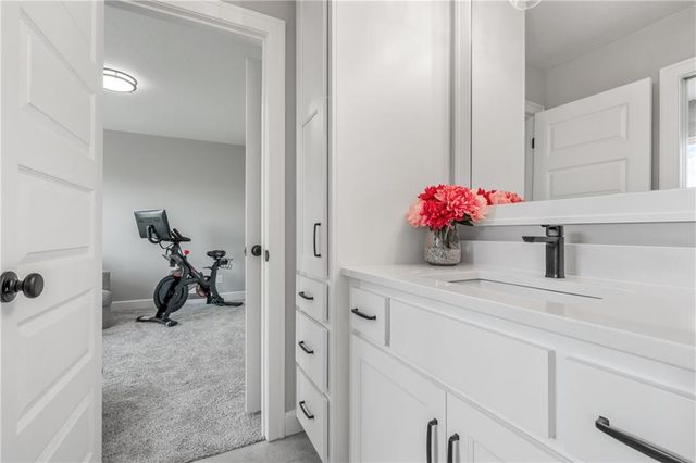 11563 S Montclaire Drive, Olathe, KS 66061