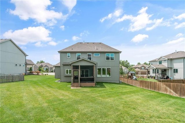 11563 S Montclaire Drive, Olathe, KS 66061
