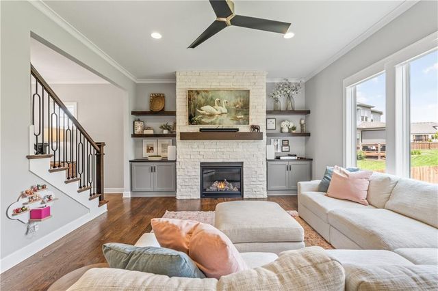 11563 S Montclaire Drive, Olathe, KS 66061