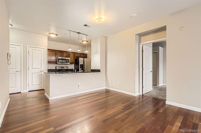 4100 Albion Street 303, Denver, CO 80216