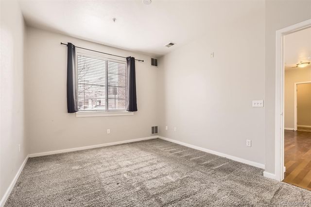 4100 Albion Street 303, Denver, CO 80216
