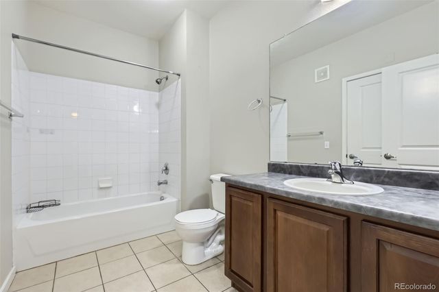 4100 Albion Street 303, Denver, CO 80216