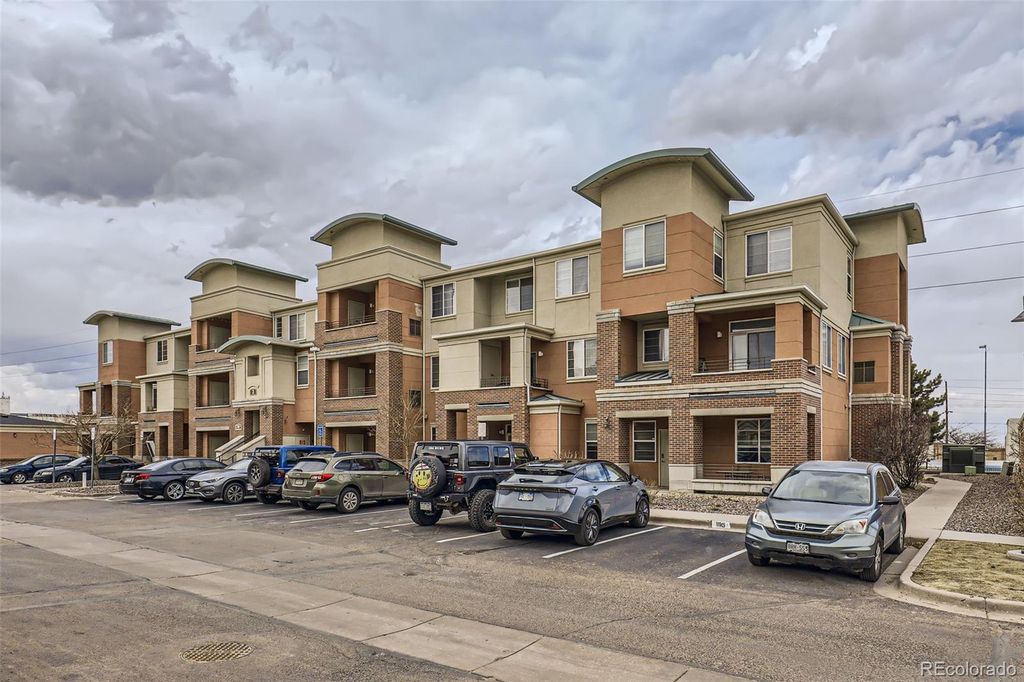 4100 Albion Street 303, Denver, CO 80216