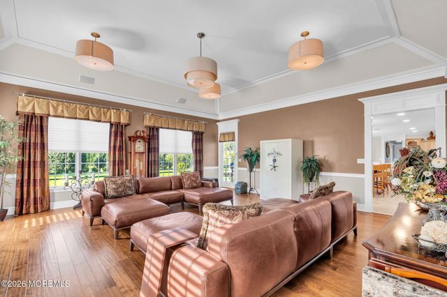 2 Lockwood Run, Colts Neck, NJ 07722
