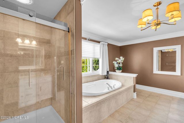 2 Lockwood Run, Colts Neck, NJ 07722
