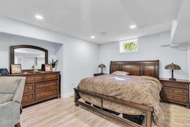 2 Lockwood Run, Colts Neck, NJ 07722