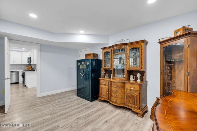 2 Lockwood Run, Colts Neck, NJ 07722