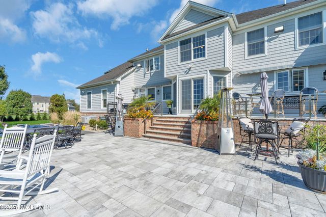 2 Lockwood Run, Colts Neck, NJ 07722