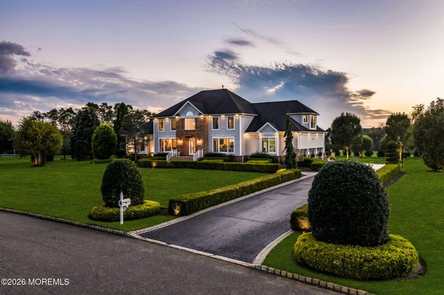 2 Lockwood Run, Colts Neck, NJ 07722