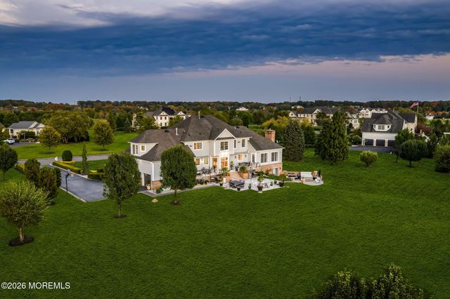 2 Lockwood Run, Colts Neck, NJ 07722