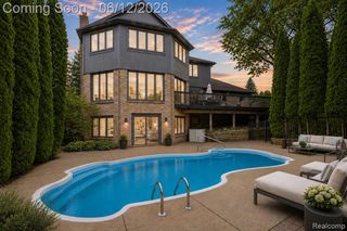 1966 Mapleridge Road, Rochester Hills, MI 48309