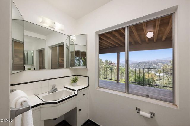 600 Alta Vista Circle, South Pasadena, CA 91030