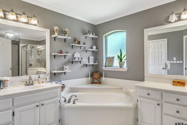 9359 Saint Patrick Pl, Tyler, TX 75703