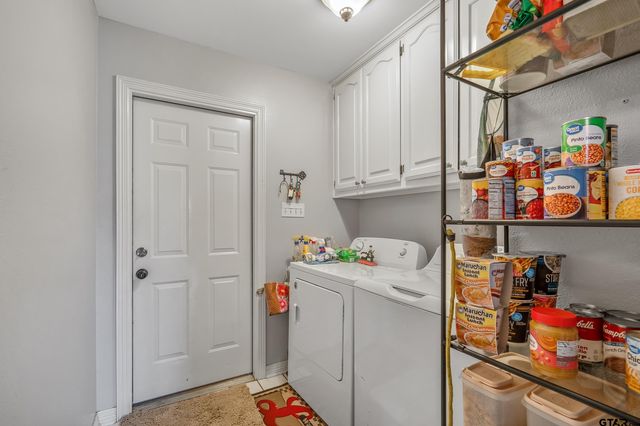 9359 Saint Patrick Pl, Tyler, TX 75703