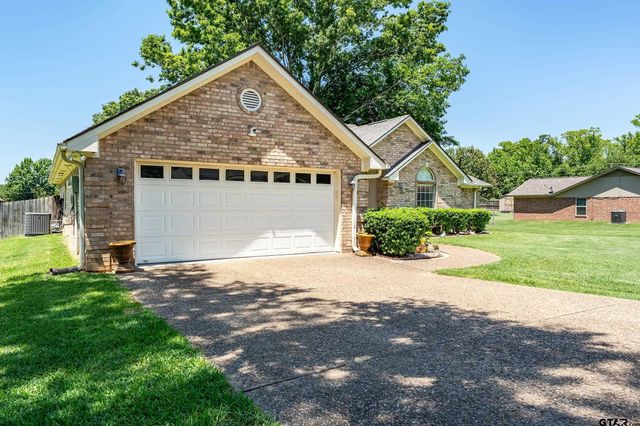 9359 Saint Patrick Pl, Tyler, TX 75703