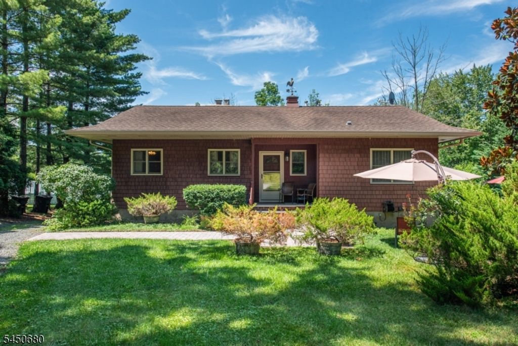 131 S Ridgedale Ave, East Hanover Twp., NJ 07936 — exterior