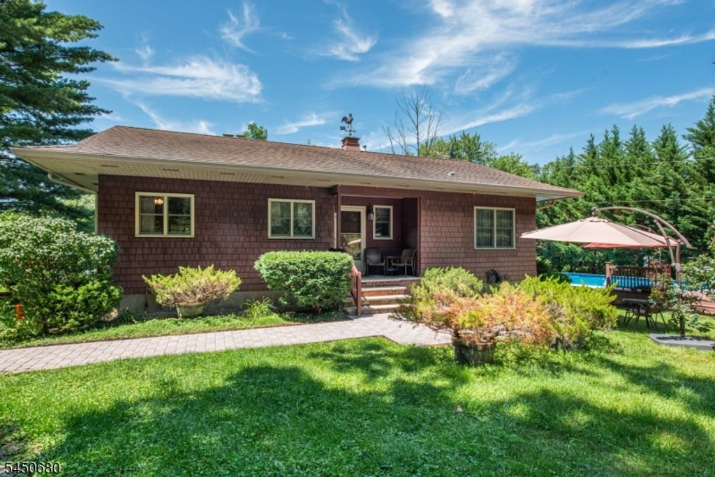 131 S Ridgedale Ave, East Hanover Twp., NJ 07936 — photo 2
