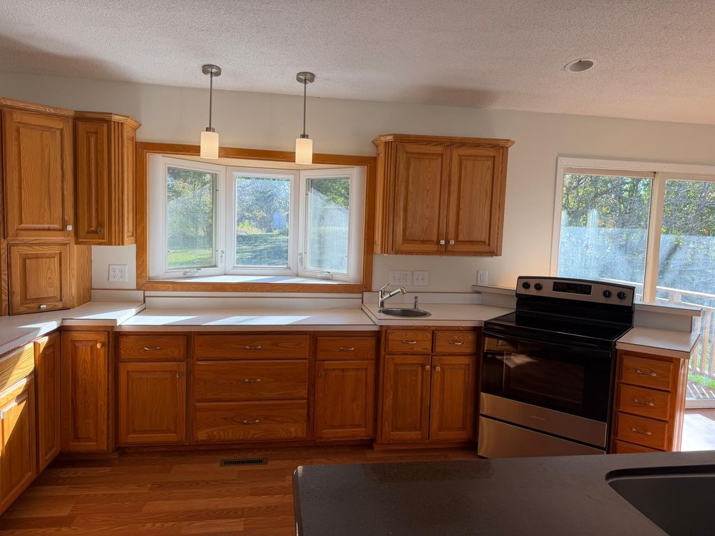 427 N Glover Road, Hudson, WI 54016 — photo 5