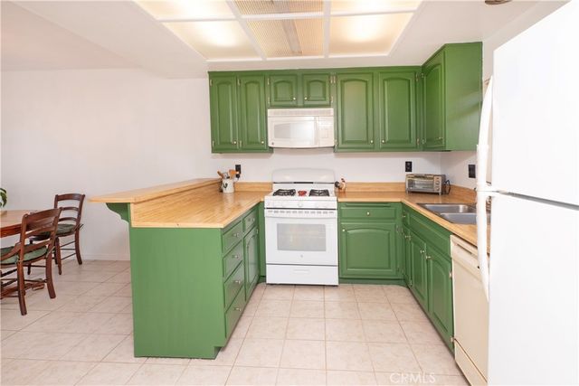 1077 S Santo Antonio Drive 45, Colton, CA 92324