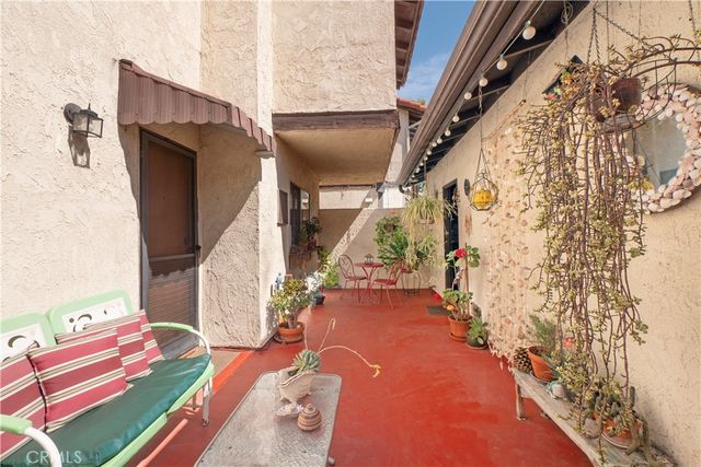 1077 S Santo Antonio Drive 45, Colton, CA 92324