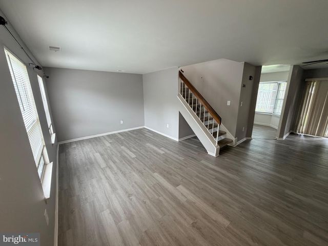 6907 STORCH CIR, Lanham, MD 20706