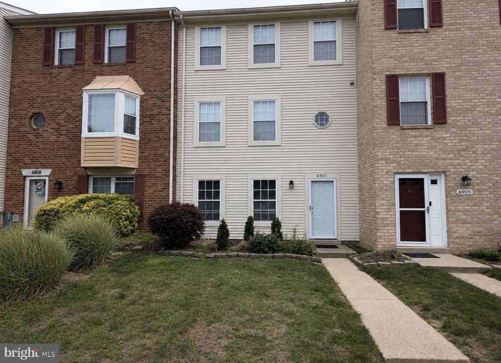 6907 STORCH CIR, Lanham, MD 20706