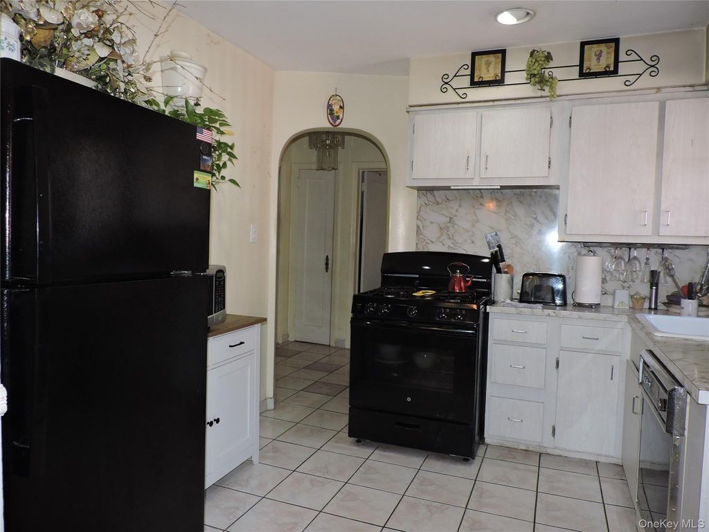 12016 232nd Street, Cambria Heights, NY 11411 — photo 2