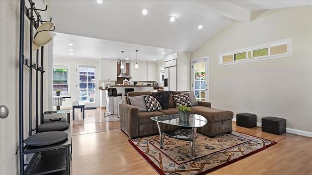 2162 Stratton Place, San Jose, CA 95131