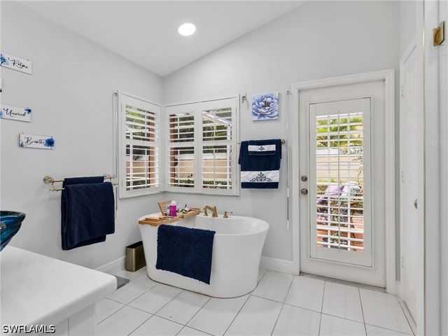 1256 Naples Lake DR, Naples, FL 34104