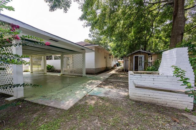 8946 Rickwood Dr, Baton Rouge, LA 70810