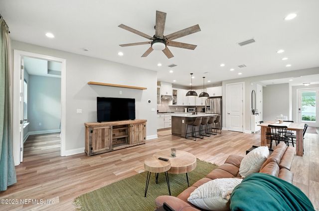 9999 FILAMENT Boulevard, Jacksonville, FL 32256