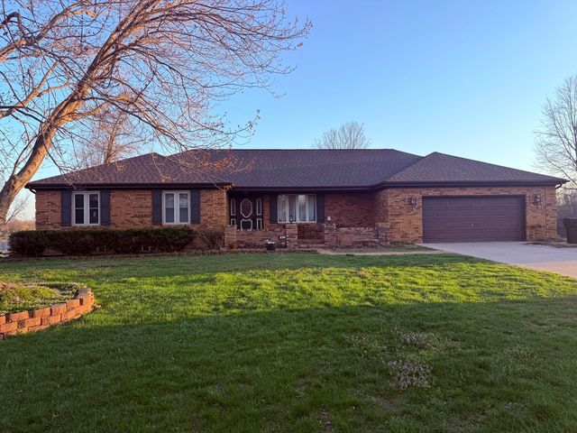1815 Paula Lane, Marion, IL 62959