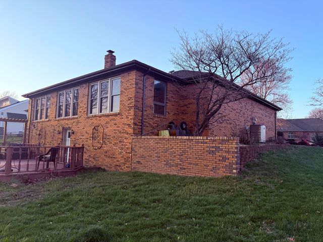 1815 Paula Lane, Marion, IL 62959