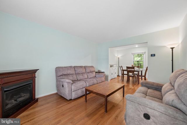 941 PAULSBORO DR, Rockville, MD 20850