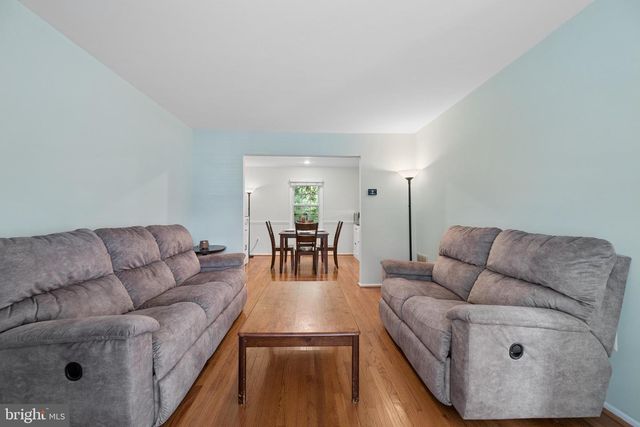 941 PAULSBORO DR, Rockville, MD 20850