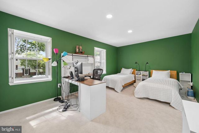 941 PAULSBORO DR, Rockville, MD 20850