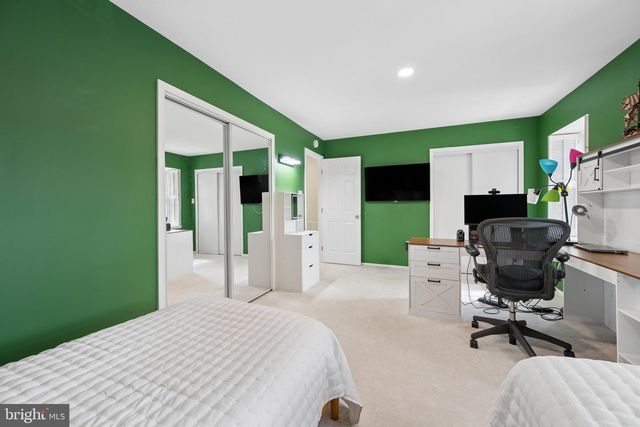 941 PAULSBORO DR, Rockville, MD 20850