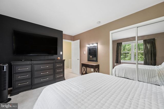 941 PAULSBORO DR, Rockville, MD 20850