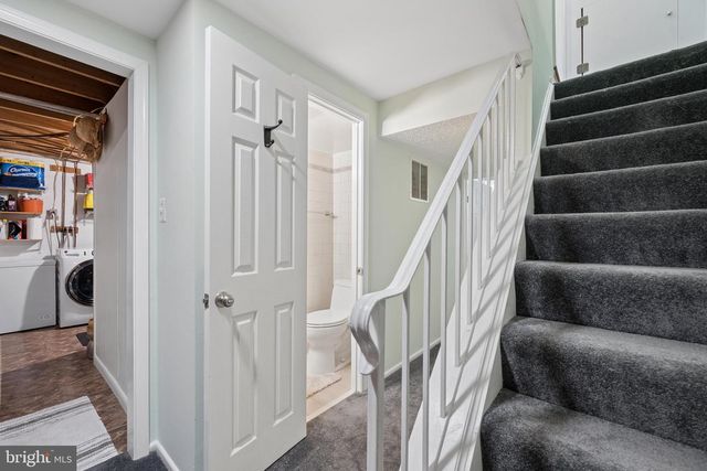 941 PAULSBORO DR, Rockville, MD 20850