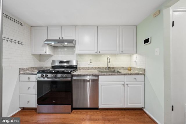 941 PAULSBORO DR, Rockville, MD 20850