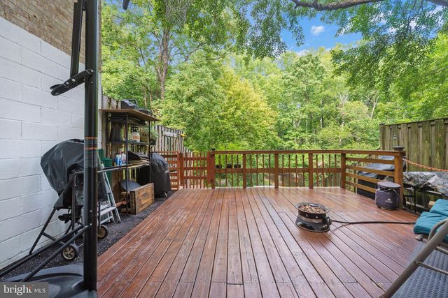 941 PAULSBORO DR, Rockville, MD 20850