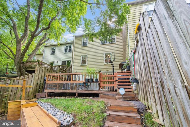 941 PAULSBORO DR, Rockville, MD 20850