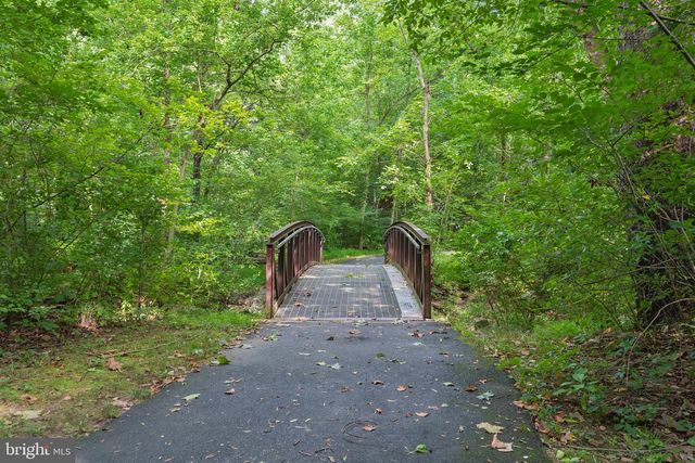 941 PAULSBORO DR, Rockville, MD 20850