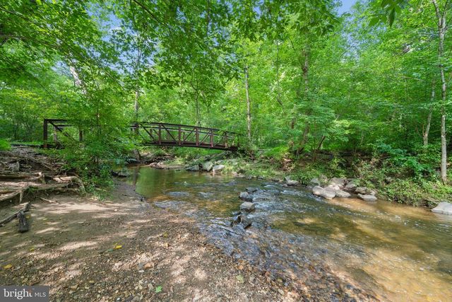941 PAULSBORO DR, Rockville, MD 20850