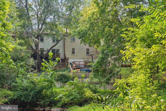 941 PAULSBORO DR, Rockville, MD 20850