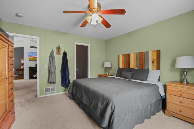 7600 Palomino Lane, Lino Lakes, MN 55014